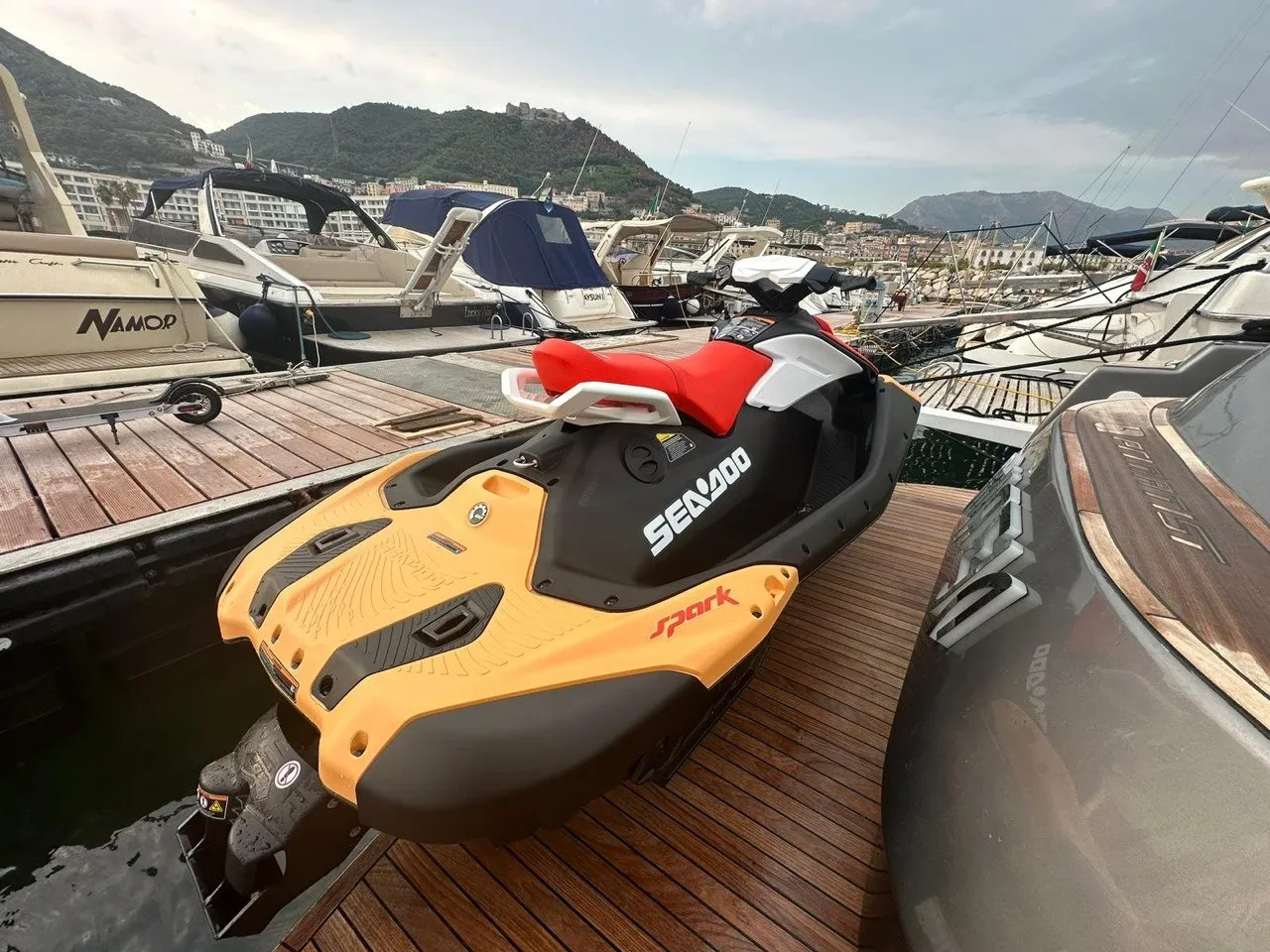 Moto d'acqua Sea-Doo Spark New 900 ACE a noleggio con BoatVibe in Costiera Amalfitana